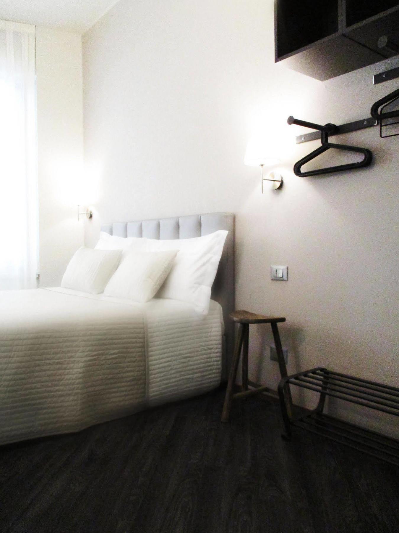 Serendipity Rooms Milan Bagian luar foto