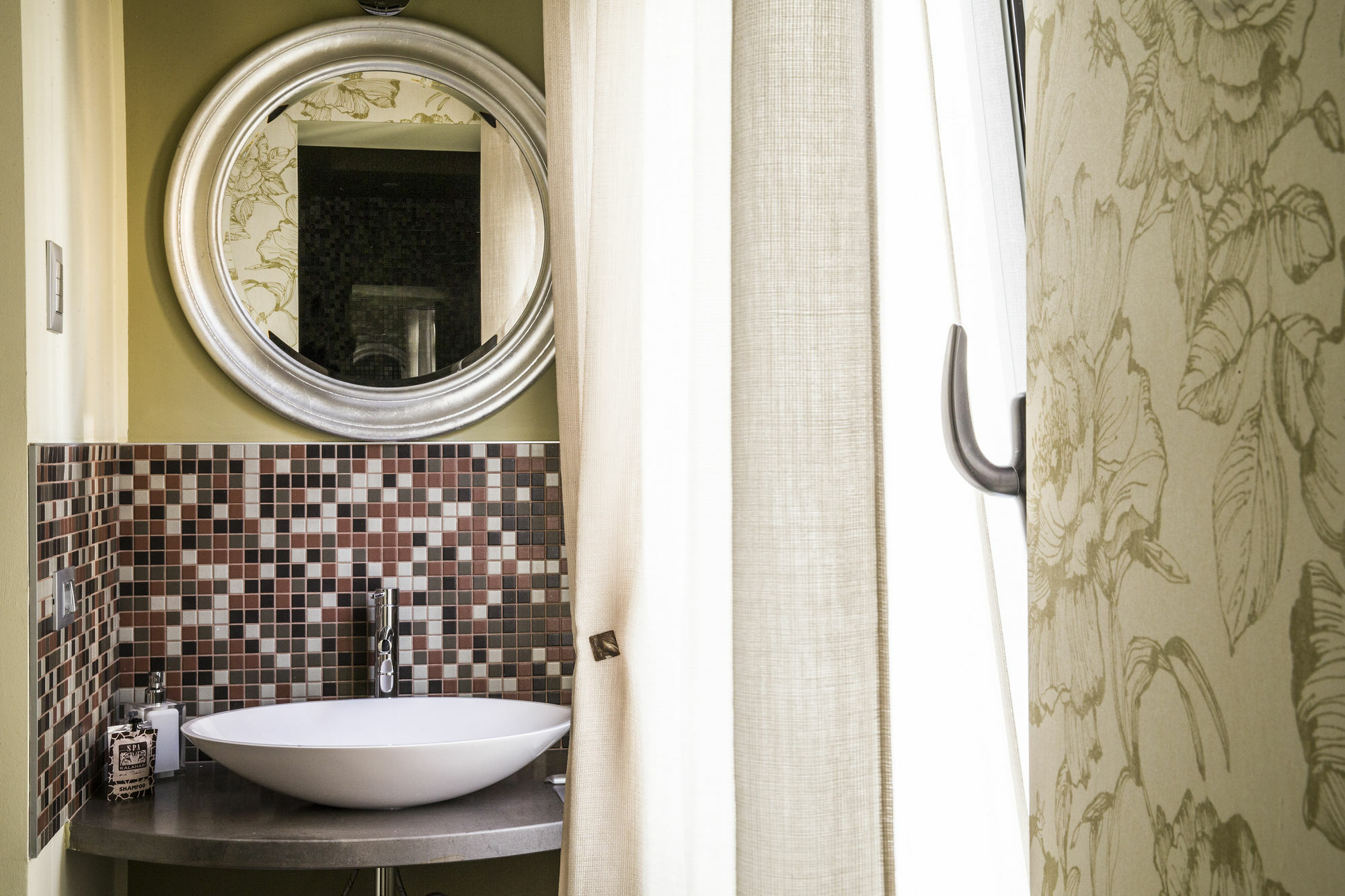 Serendipity Rooms Milan Bagian luar foto